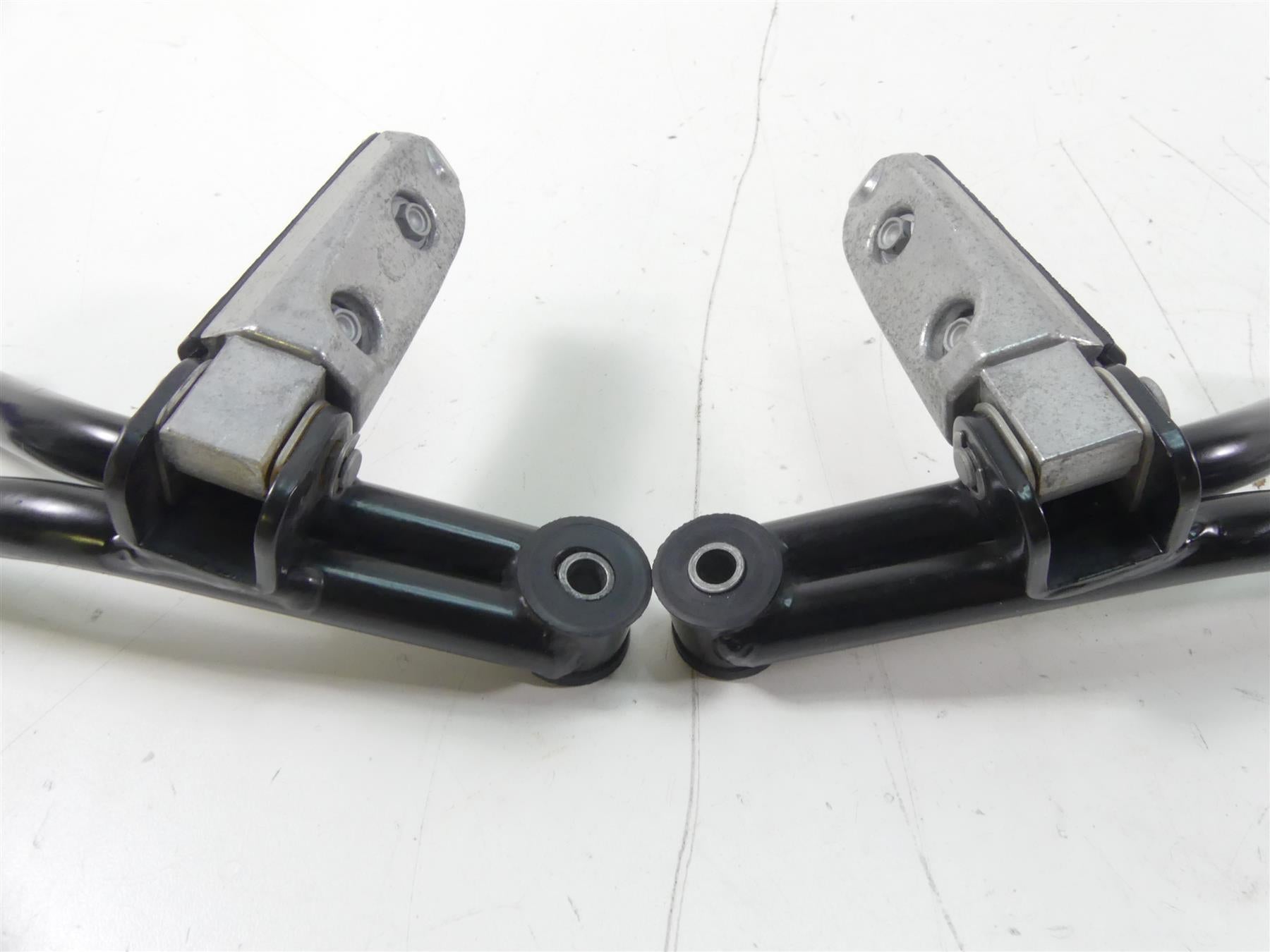 2016 Moto Guzzi V7 II Special 750 Rear Passenger Footpeg Set 2B000349 2B000348 {{ shop.shopifyCountryName }} - Mototech271