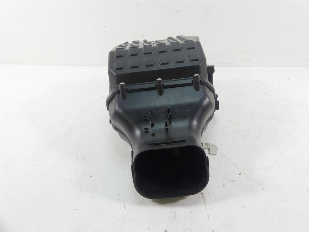 2021 Aprilia RS 660 Air Filter Cleaner Breather Box Airbox 2B006527 2B006529 {{ shop.shopifyCountryName }} - Mototech271