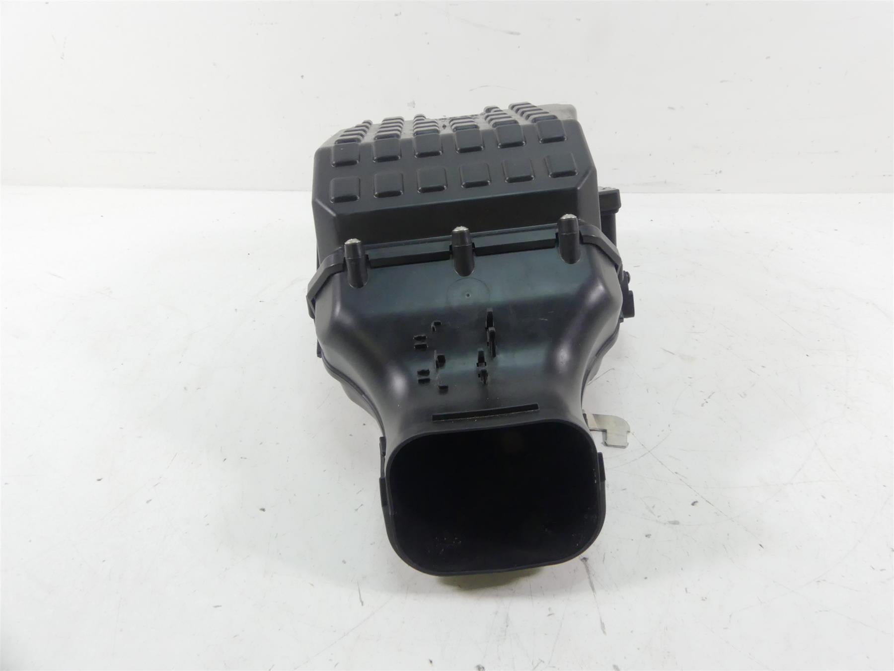 2021 Aprilia RS 660 Air Filter Cleaner Breather Box Airbox 2B006527 2B006529 {{ shop.shopifyCountryName }} - Mototech271