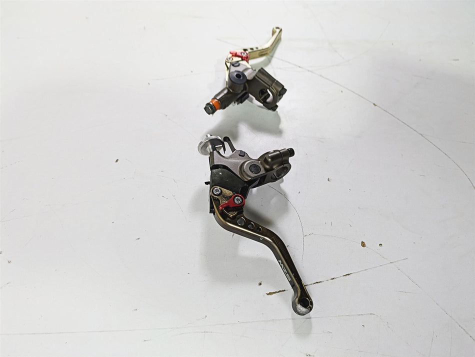 2005 Kawasaki ZX1000 ZX10R Ninja Clutch Perch & Master Cylinder -Read 43015-0031 {{ shop.shopifyCountryName }} - Mototech271