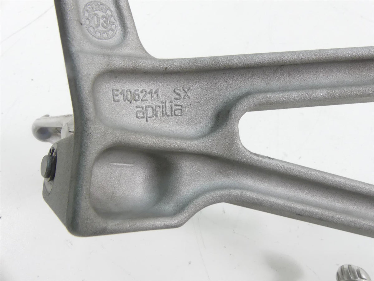 2004 Aprilia RSV 2 1000R Mille Rear Passenger Footpeg Set AP8134786 AP8134830 {{ shop.shopifyCountryName }} - Mototech271