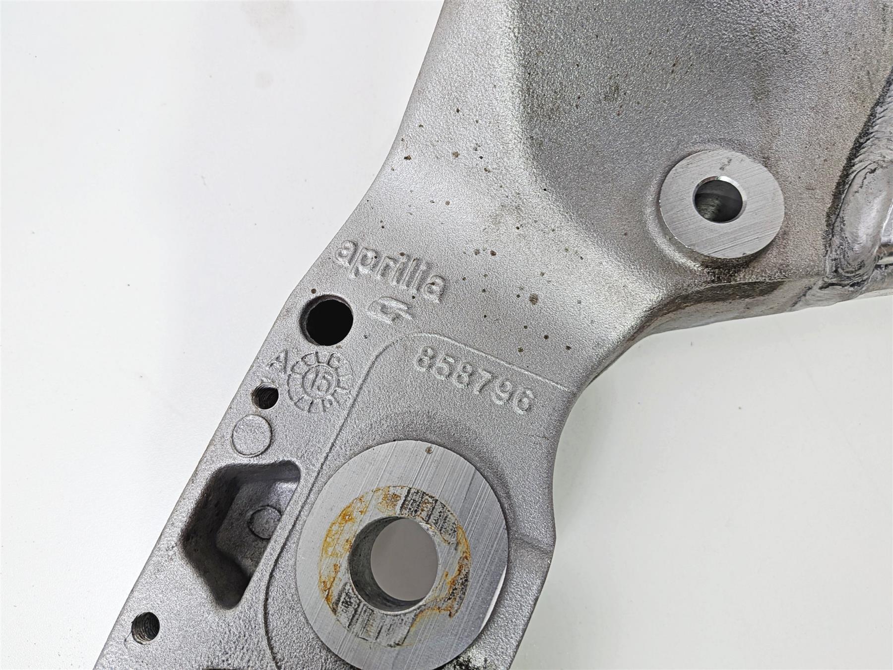2016 Aprilia RSV 1100 Tuono V4 Factory Straight Main Frame Chassis Texas Salvage Title 858766 {{ shop.shopifyCountryName }} - Mototech271