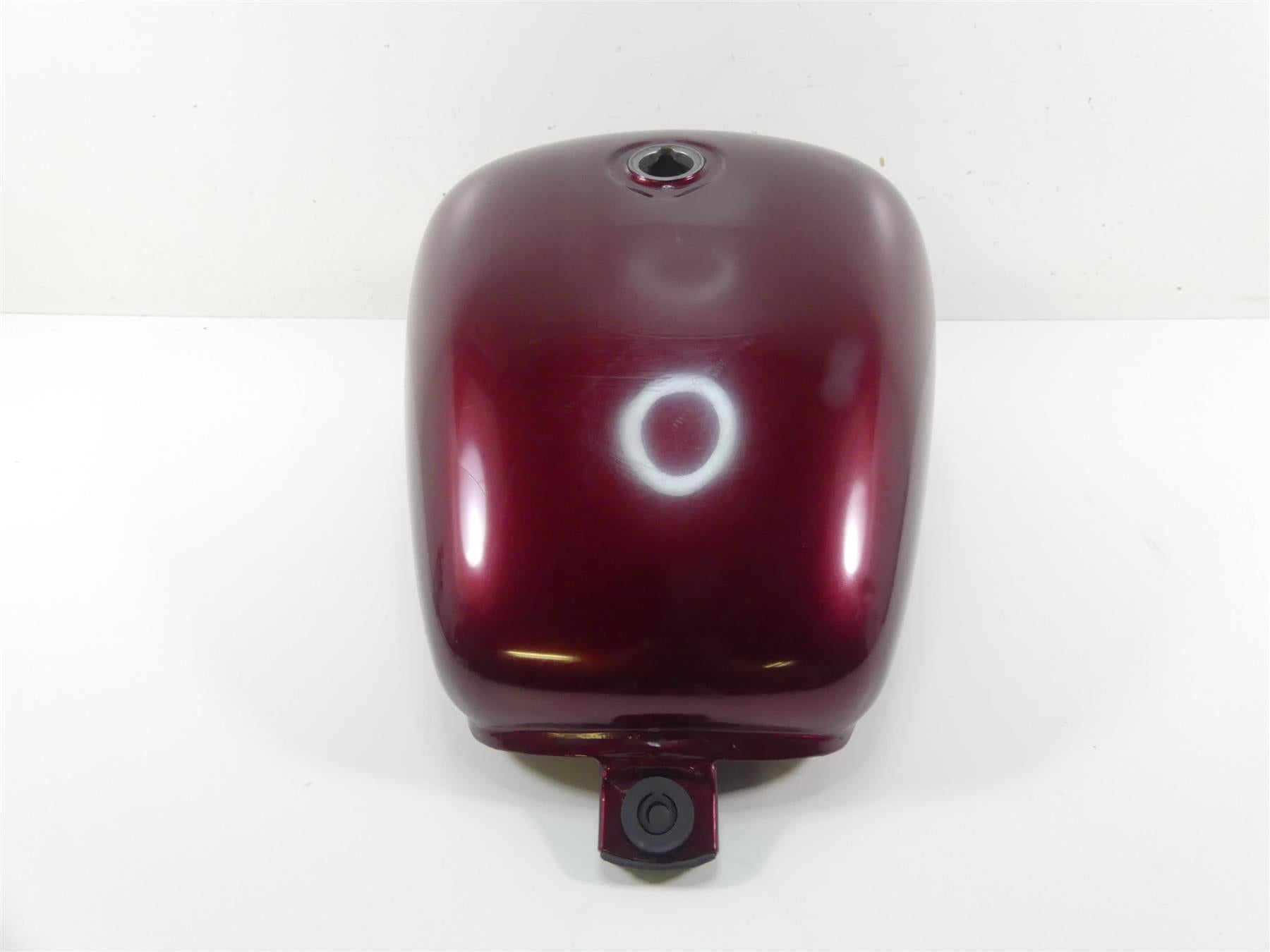 2007 Honda VT1100 C2 Shadow Fuel Gas Petrol Tank - No Dents 17520-MCK-A80 {{ shop.shopifyCountryName }} - Mototech271
