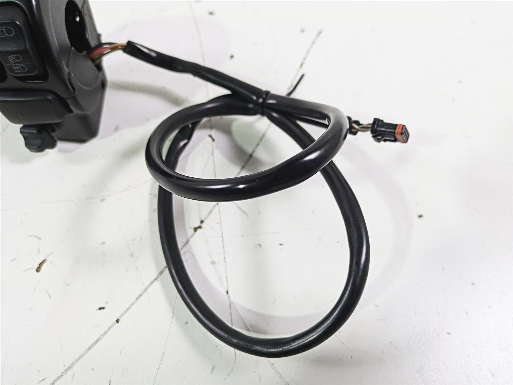 2016 Harley FLSTC Softail Heritage Left Hand Control Switch Cruise 71500288 {{ shop.shopifyCountryName }} - Mototech271