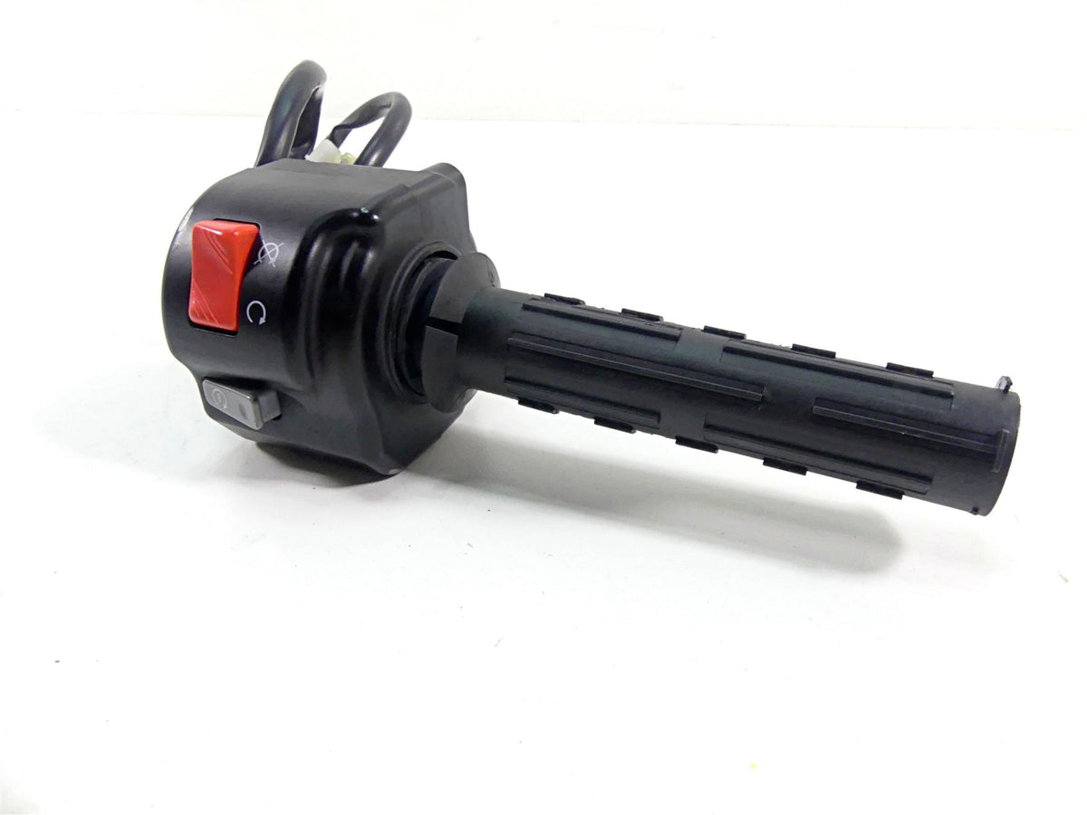 2016 KTM 1290 Super Duke R Right Start Control Switch E-Throttle 76011073100 {{ shop.shopifyCountryName }} - Mototech271