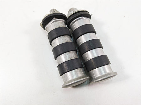 2006 Honda VT1100 C2 Shadow Rear Passenger Footpeg Rest Set 50715-MBA-020 {{ shop.shopifyCountryName }} - Mototech271