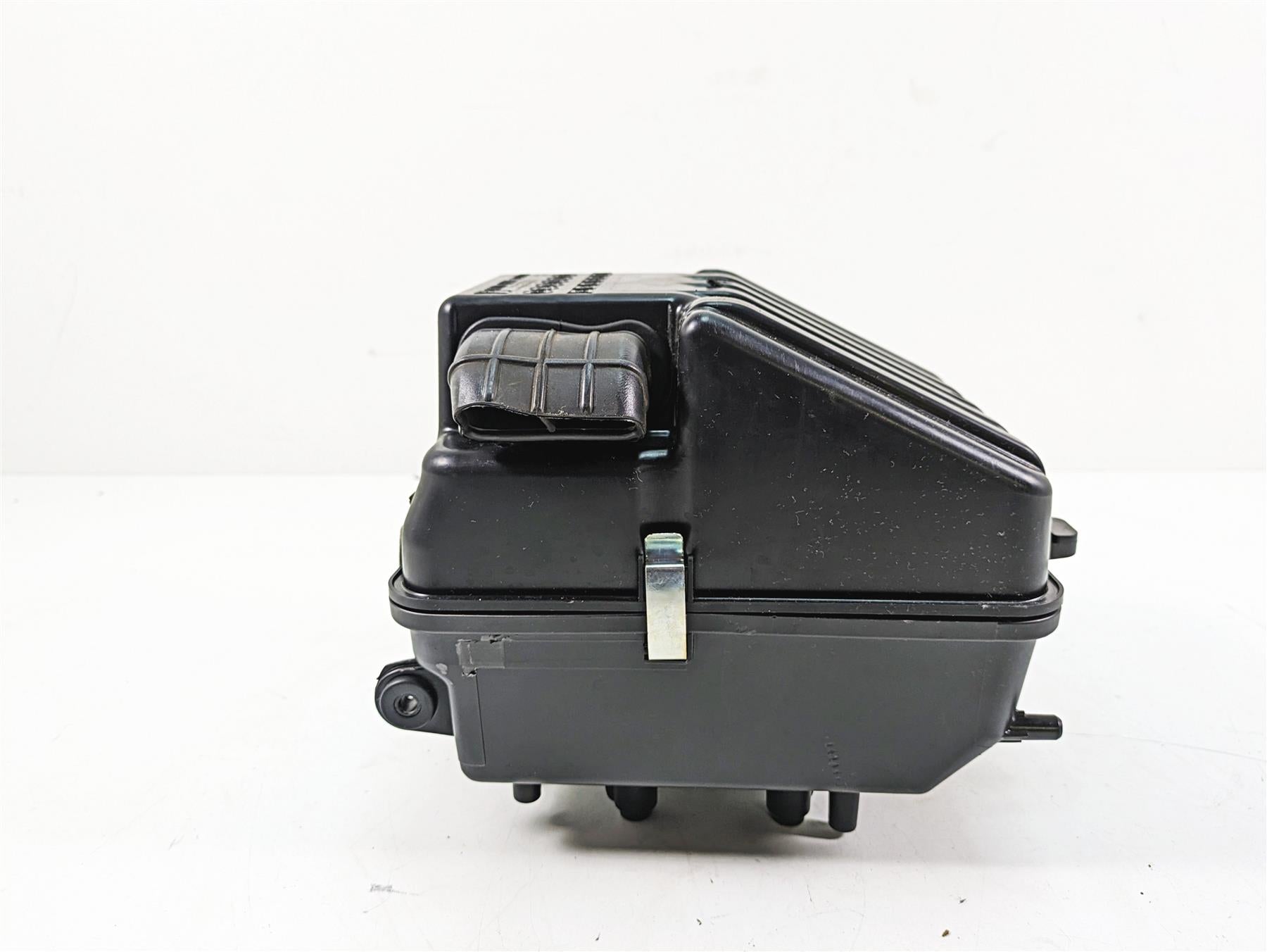 2020 Moto Guzzi V85 TT Adventure Air Box Cleaner Breather Filter 2B004460 {{ shop.shopifyCountryName }} - Mototech271