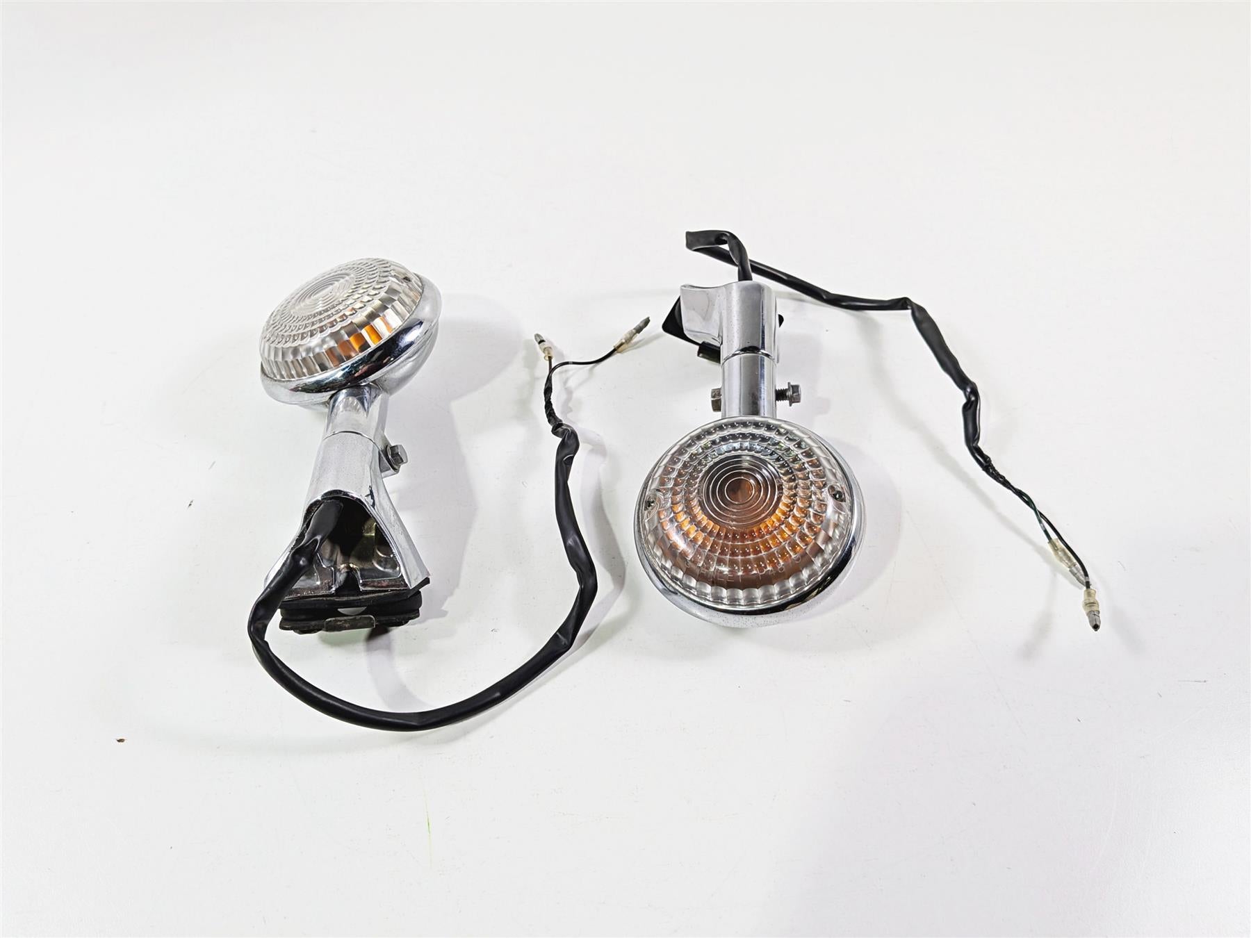 2006 Yamaha XVZ1300 Royal Star Rear Blinker Turn Signal 1D6-83340 1D6-83340-01 {{ shop.shopifyCountryName }} - Mototech271