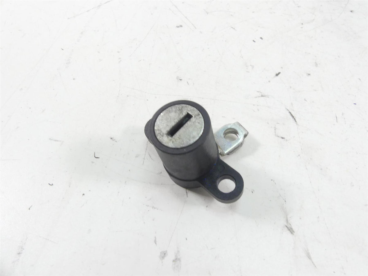 2008 Yamaha FZ1 Fazer Ignition Switch Seat Fuel Gas Cap Key Lock 3C3-82501-10-00 {{ shop.shopifyCountryName }} - Mototech271