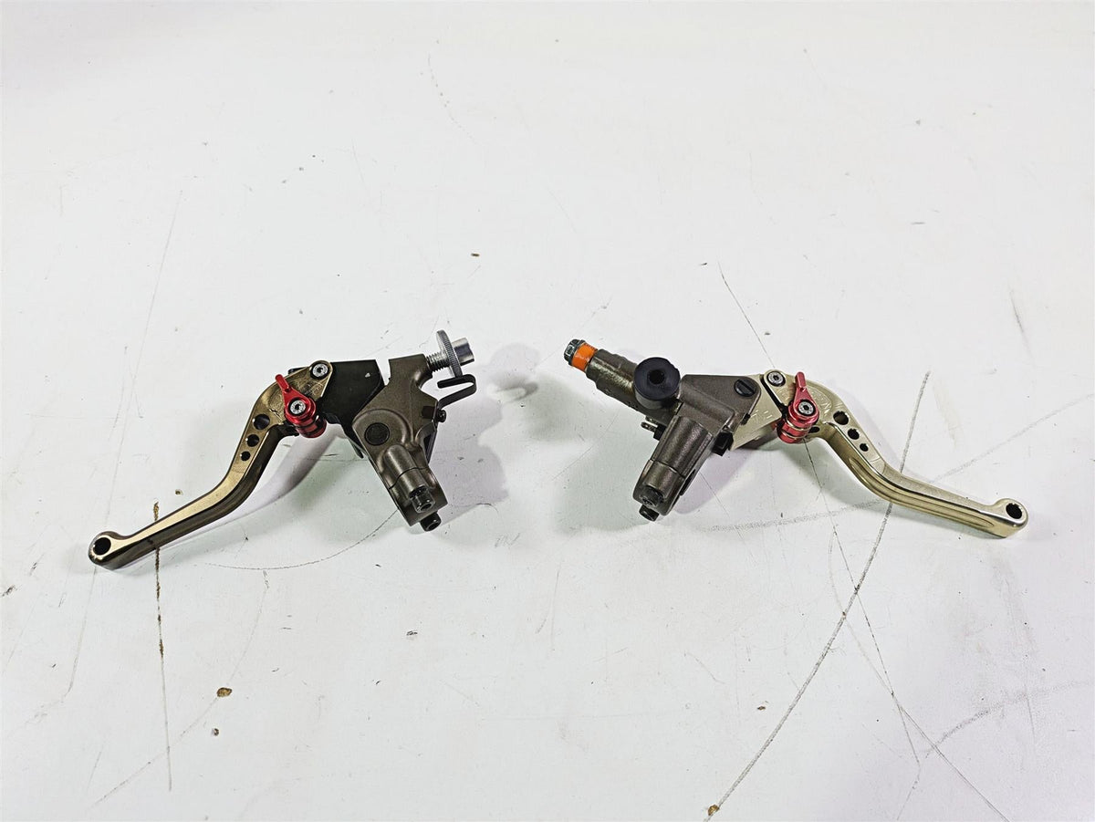 2005 Kawasaki ZX1000 ZX10R Ninja Clutch Perch & Master Cylinder -Read 43015-0031 {{ shop.shopifyCountryName }} - Mototech271
