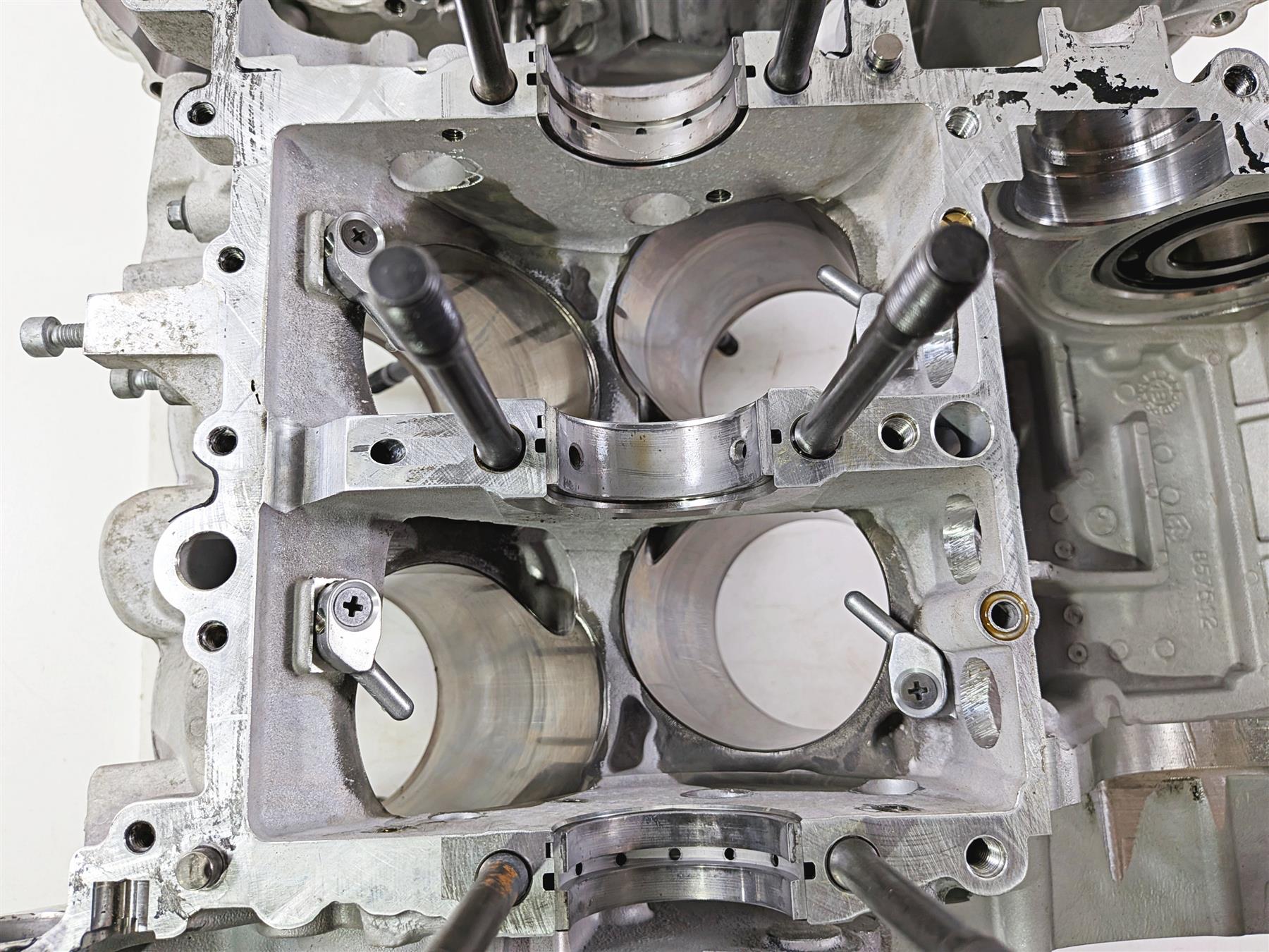 2014 Aprilia RSV4 RR Factory Engine Crankcase Crank Case Jug Set 2A000674 {{ shop.shopifyCountryName }} - Mototech271