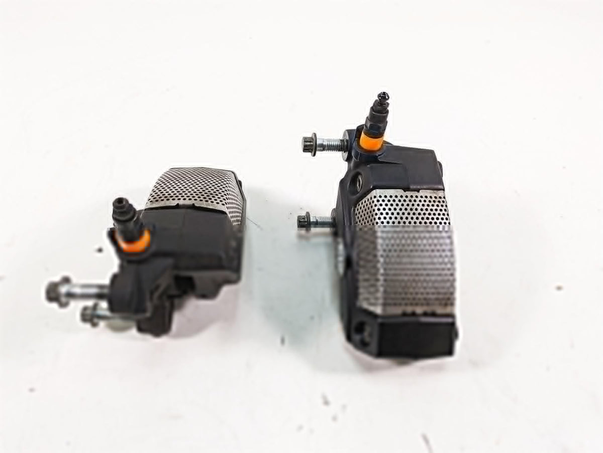 2011 Harley Touring FLTRU Road Glide Front Brake Caliper Set 43027-08 44023-08 {{ shop.shopifyCountryName }} - Mototech271