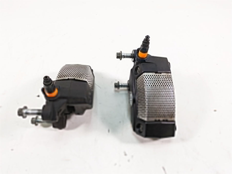 2011 Harley Touring FLTRU Road Glide Front Brake Caliper Set 43027-08 44023-08 {{ shop.shopifyCountryName }} - Mototech271