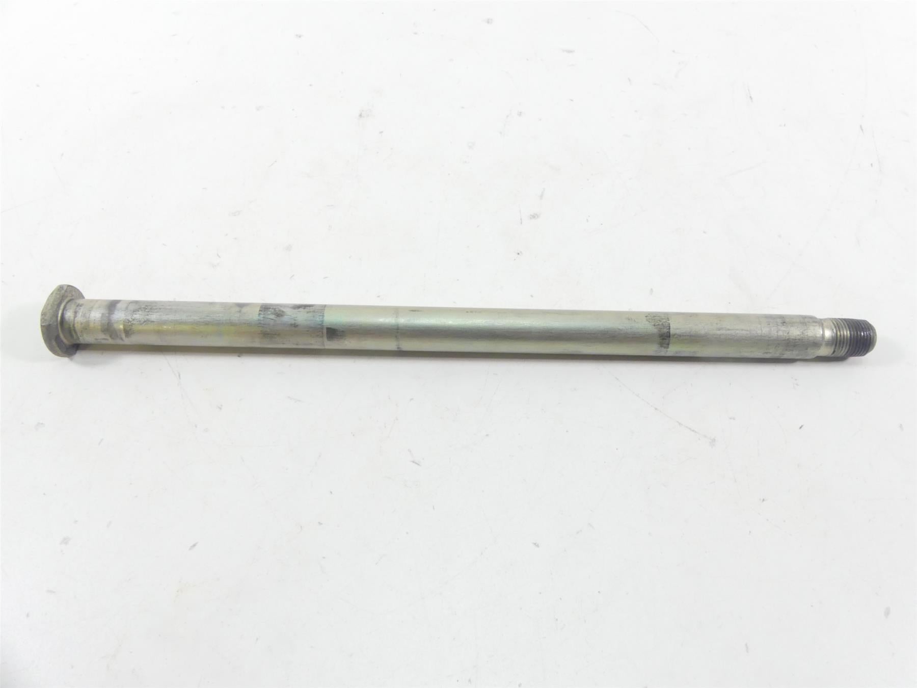 2007 Yamaha XVS1300 V-Star Rear 20mm Spindle Axle & Adjusters 3D8-25381-00-00 {{ shop.shopifyCountryName }} - Mototech271