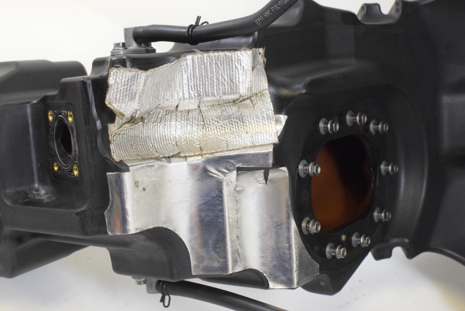 2013 Triumph 1215 Trophy SE Fuel Gas Petrol Tank Reservoir NICE T2401117 {{ shop.shopifyCountryName }} - Mototech271