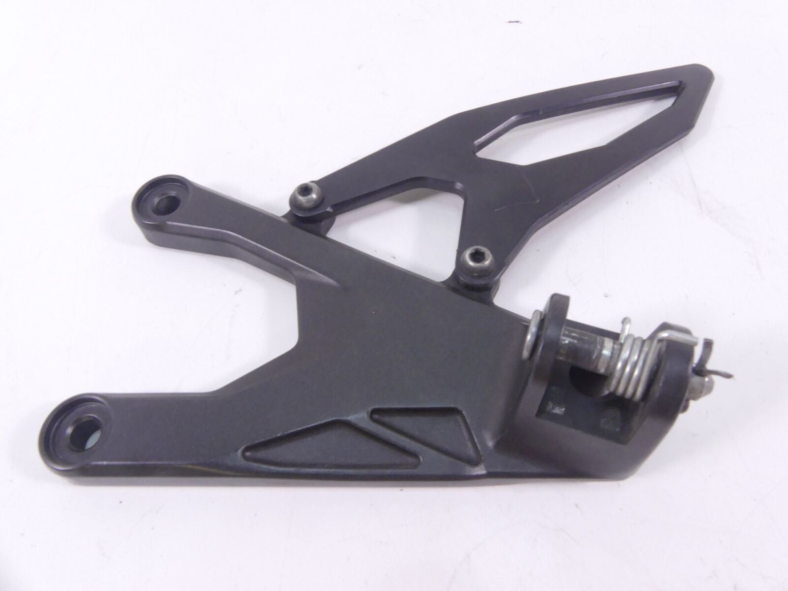 2015 Yamaha YZF-R1M Front Left Right Footpeg Foot Peg Mount Set 2CR-27443-00-00 {{ shop.shopifyCountryName }} - Mototech271