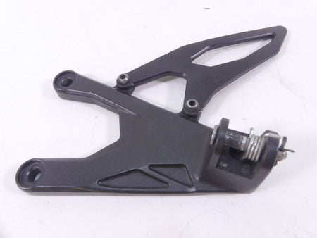 2015 Yamaha YZF-R1M Front Left Right Footpeg Foot Peg Mount Set 2CR-27443-00-00 {{ shop.shopifyCountryName }} - Mototech271