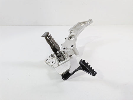 2023 BMW F850GS K81 Front Right Foot Peg & Brake Pedal 46718393176 35218357747 {{ shop.shopifyCountryName }} - Mototech271