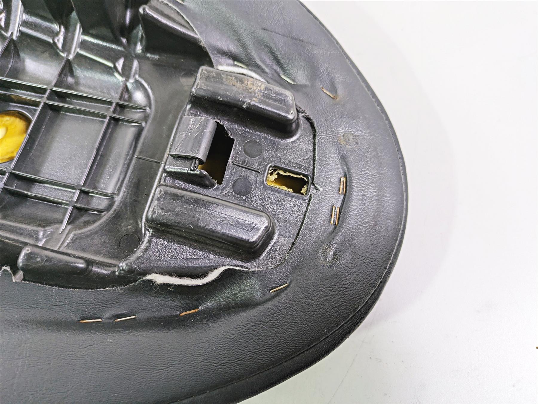 2006 Harley VRSCR Street V-Rod Rear Passenger Seat Saddle 52416-06 {{ shop.shopifyCountryName }} - Mototech271