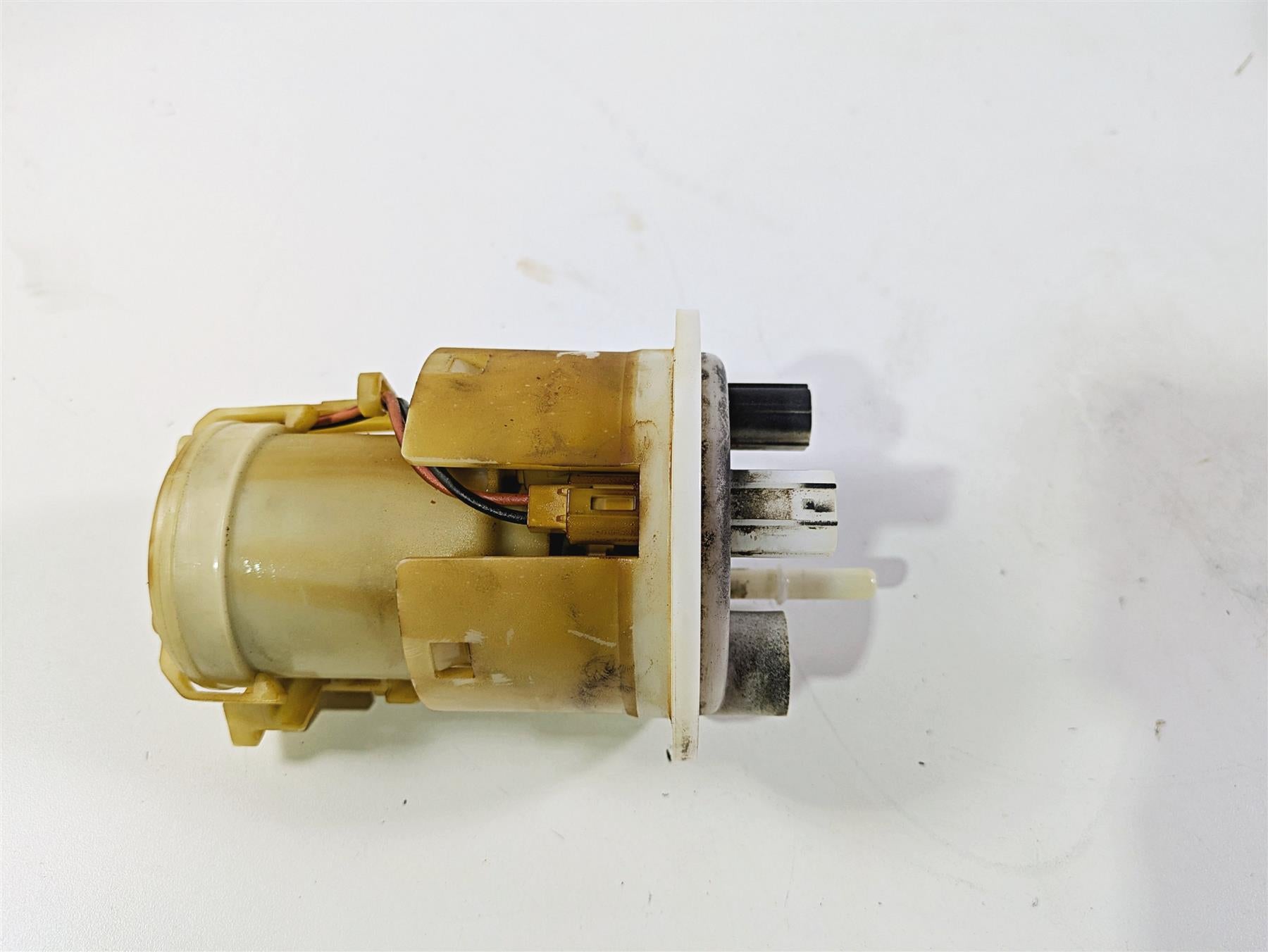 2007 Yamaha XVS1300 V-Star Denso Fuel Gas Petrol Pump -Tested 3D8-13907-00 {{ shop.shopifyCountryName }} - Mototech271