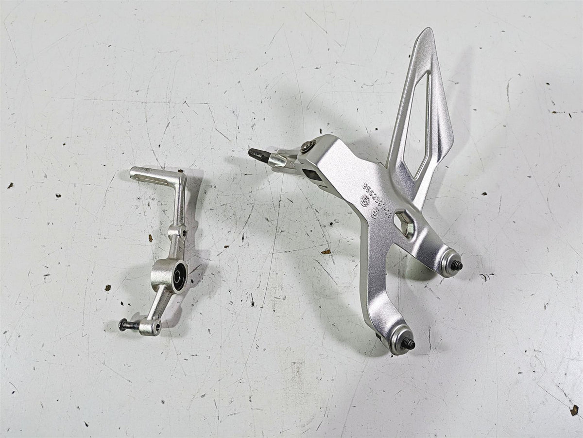 2017 BMW S1000R K47 Left Rider Footpeg & Shifter Shift Lever 46718562397 8562402 {{ shop.shopifyCountryName }} - Mototech271
