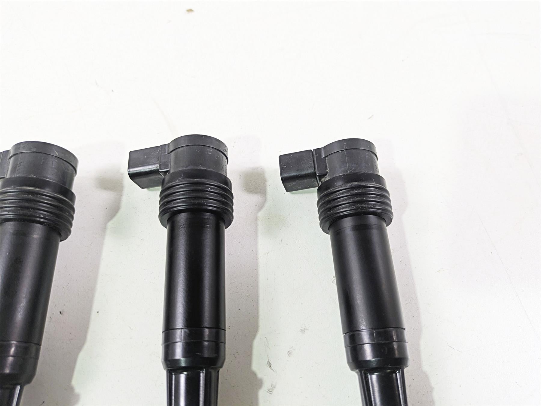2024 Triumph Street Triple 765 R Ignition Coils Stick Coil Set T1291504 {{ shop.shopifyCountryName }} - Mototech271