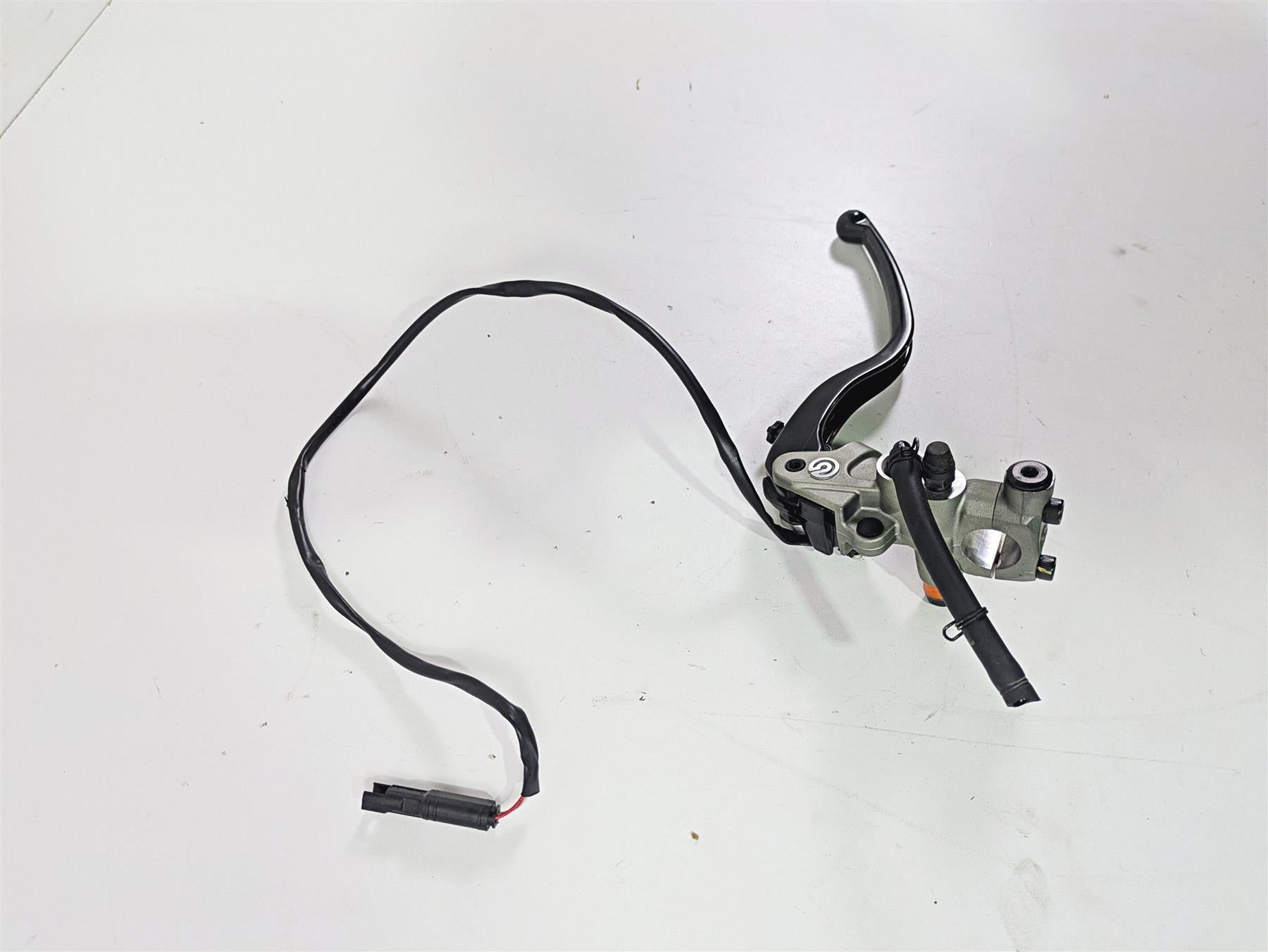 2022 Ducati Streetfighter V2 Brembo Front Radial Brake Master Cylinder 62441411A {{ shop.shopifyCountryName }} - Mototech271