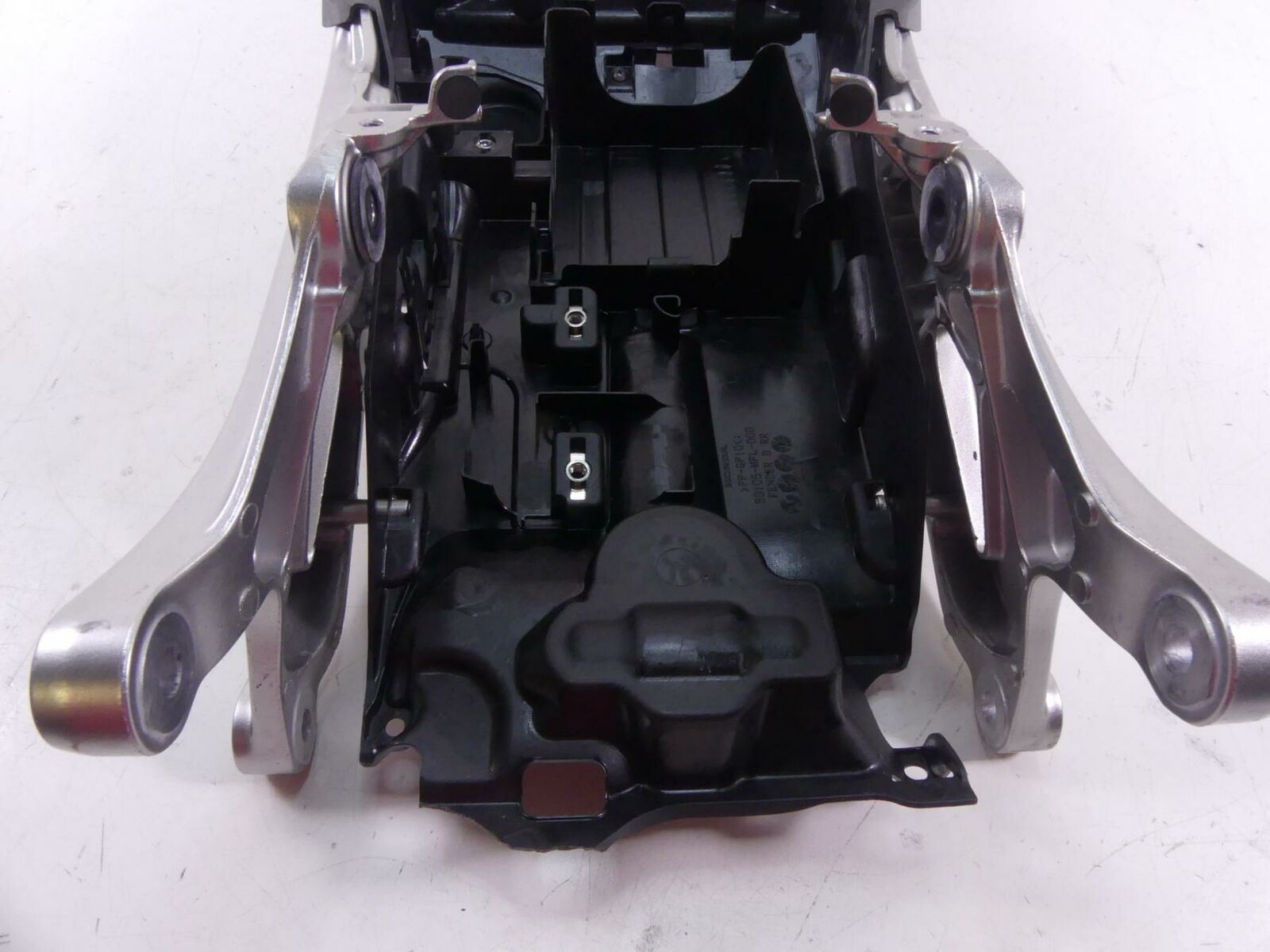 2014 Honda CBR1000 SP Fireblade Straight Sub Frame Subframe 50200-MGP-D80ZA {{ shop.shopifyCountryName }} - Mototech271