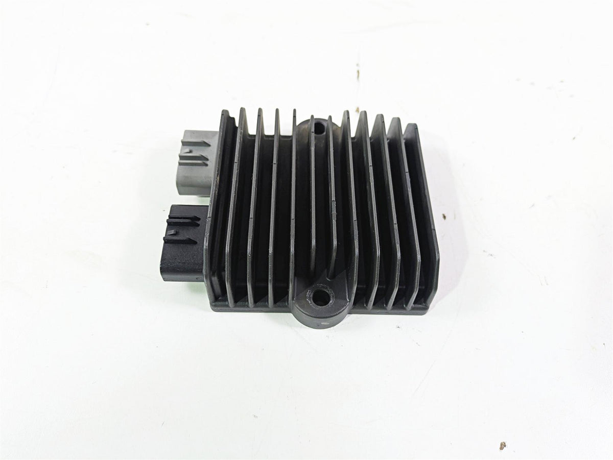 2020 Suzuki V-Strom 1050 XT Rectifier Voltage Regulator SH847AA 32800-31J00 {{ shop.shopifyCountryName }} - Mototech271