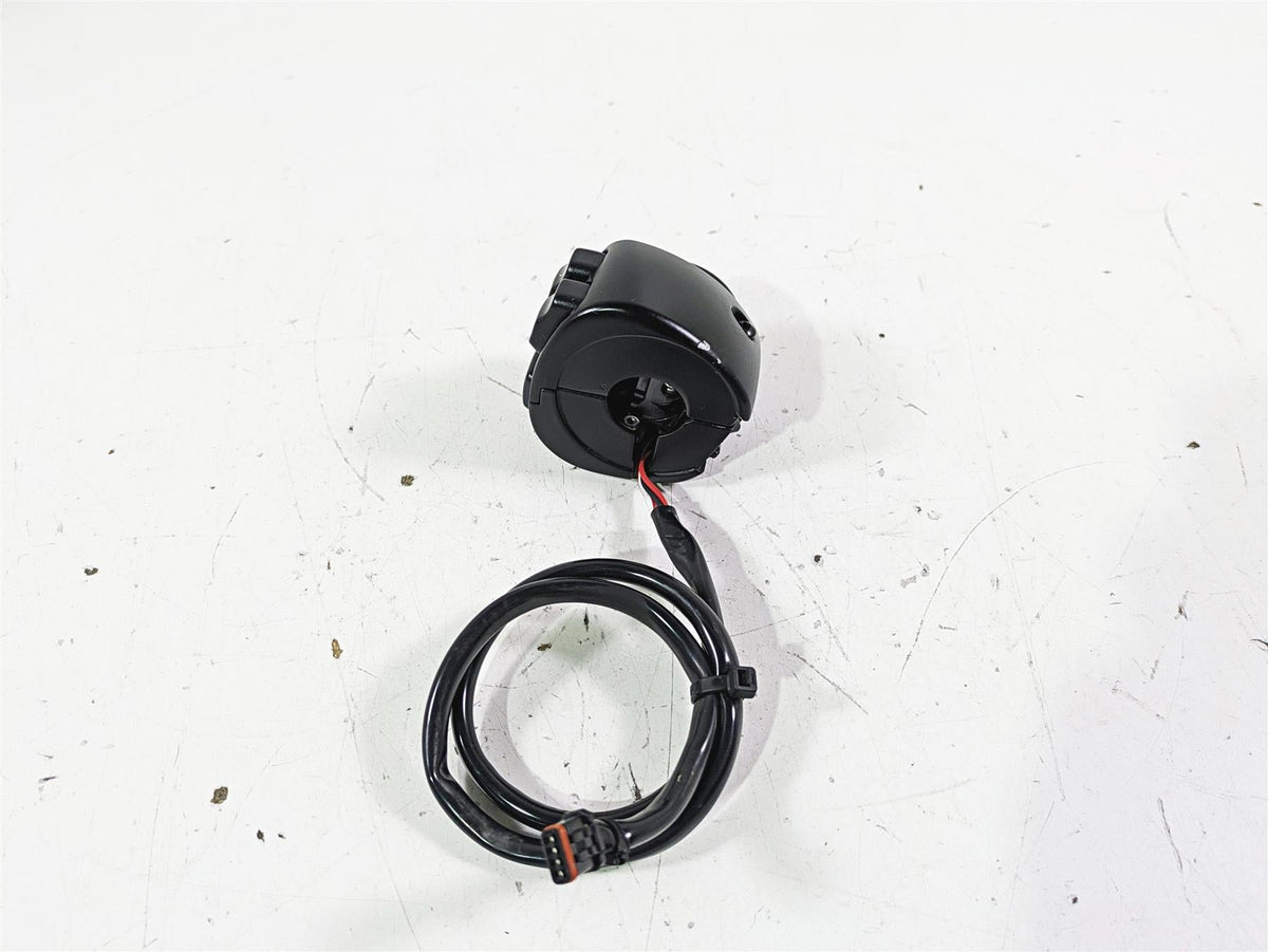 2021 Harley Softail FLSL Slim Left Hand Control Switch 71500292 {{ shop.shopifyCountryName }} - Mototech271