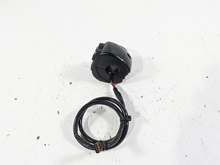 2021 Harley Softail FLSL Slim Left Hand Control Switch 71500292 {{ shop.shopifyCountryName }} - Mototech271