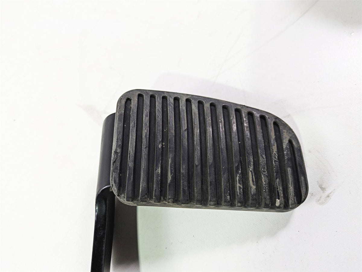 2018 Harley FLHCS Softail Heritage 115th Right Floorboard & Brake Pedal 50500630 {{ shop.shopifyCountryName }} - Mototech271