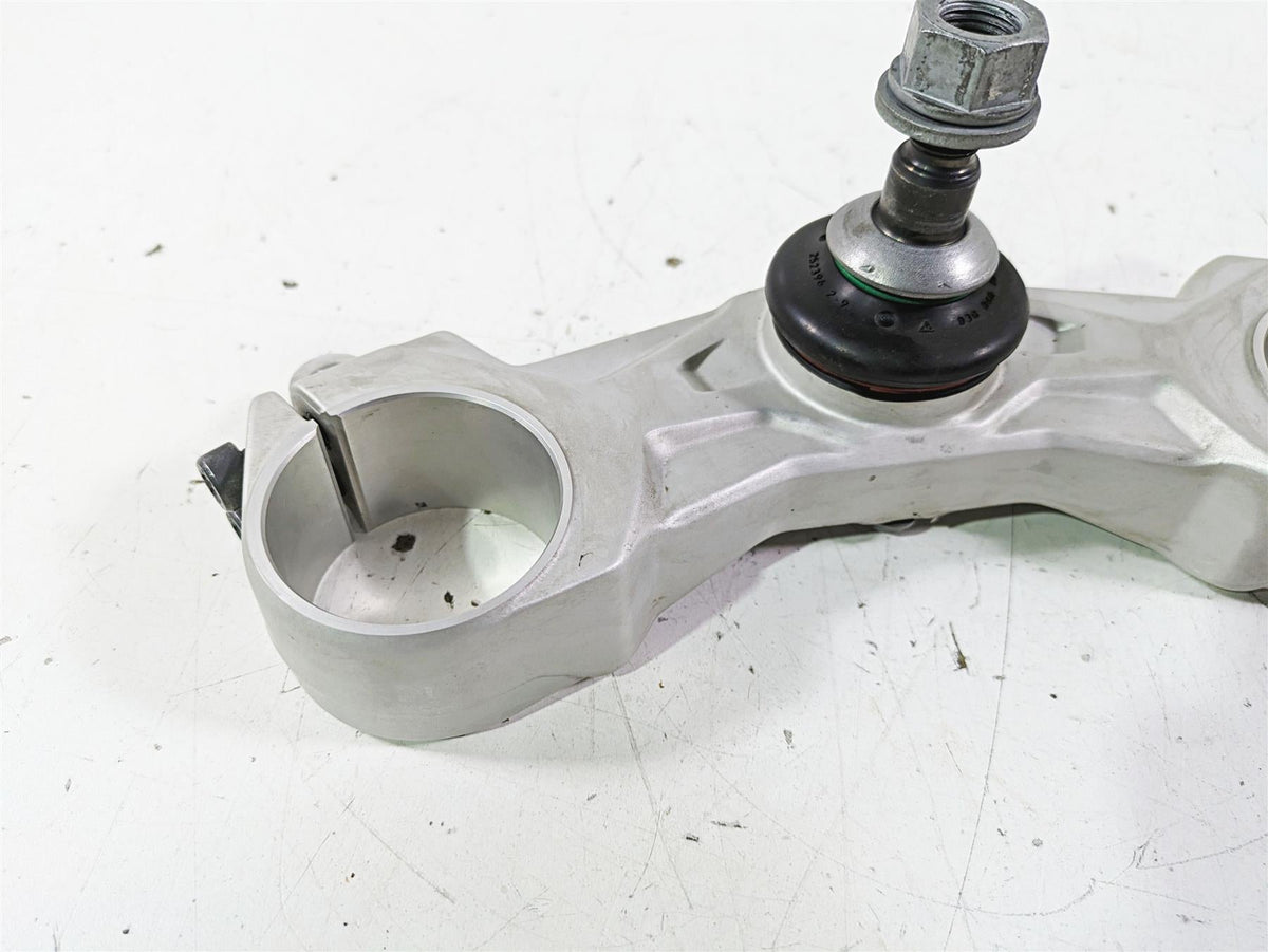 2014 BMW R1200 RT RTW K52 Lower Triple Tree Steering Clamp 31428549492 {{ shop.shopifyCountryName }} - Mototech271