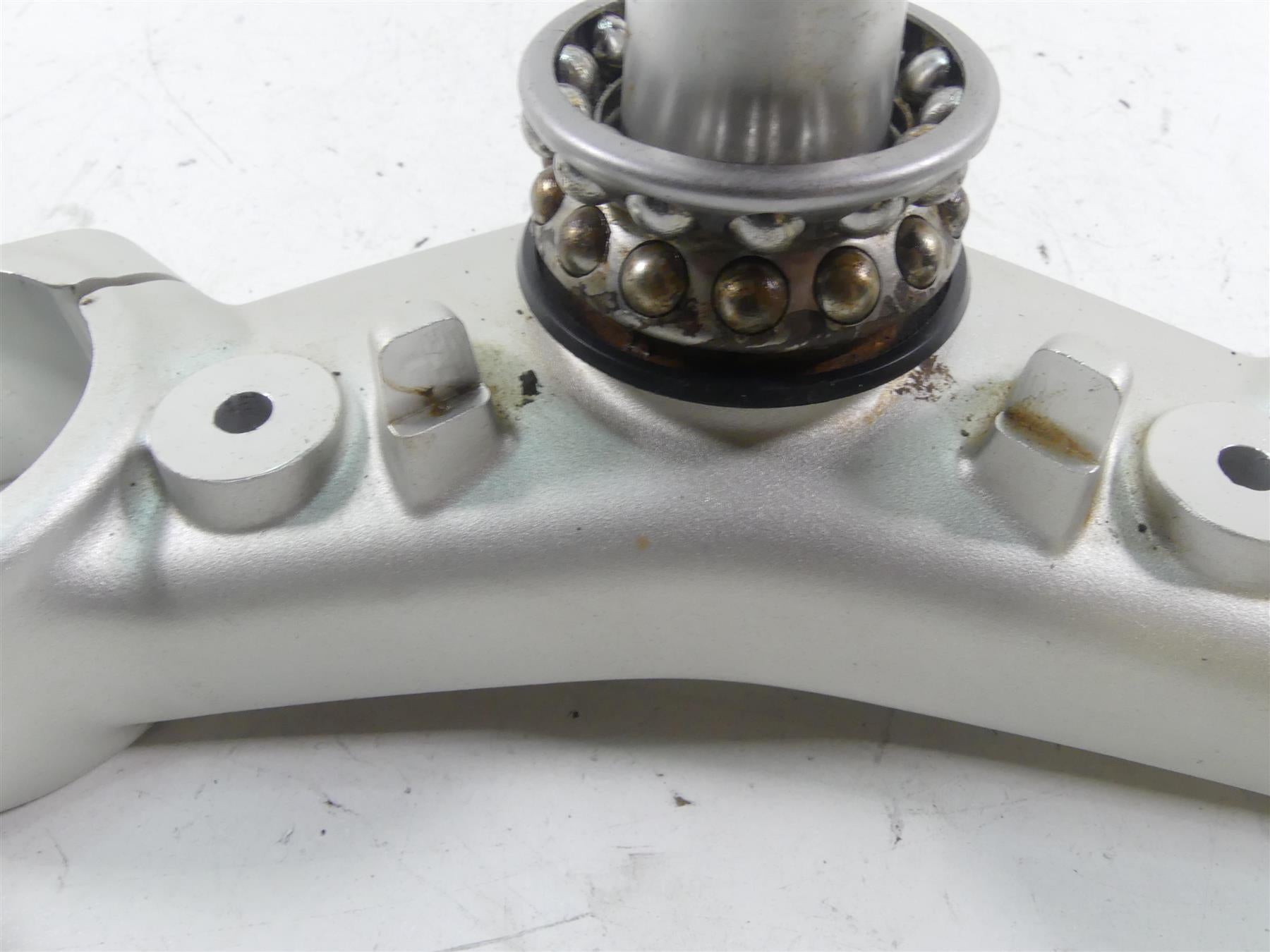2017 Triumph Thruxton 1200 R Lower Triple Tree Steering Stem Clamp 55mm T2044713 {{ shop.shopifyCountryName }} - Mototech271