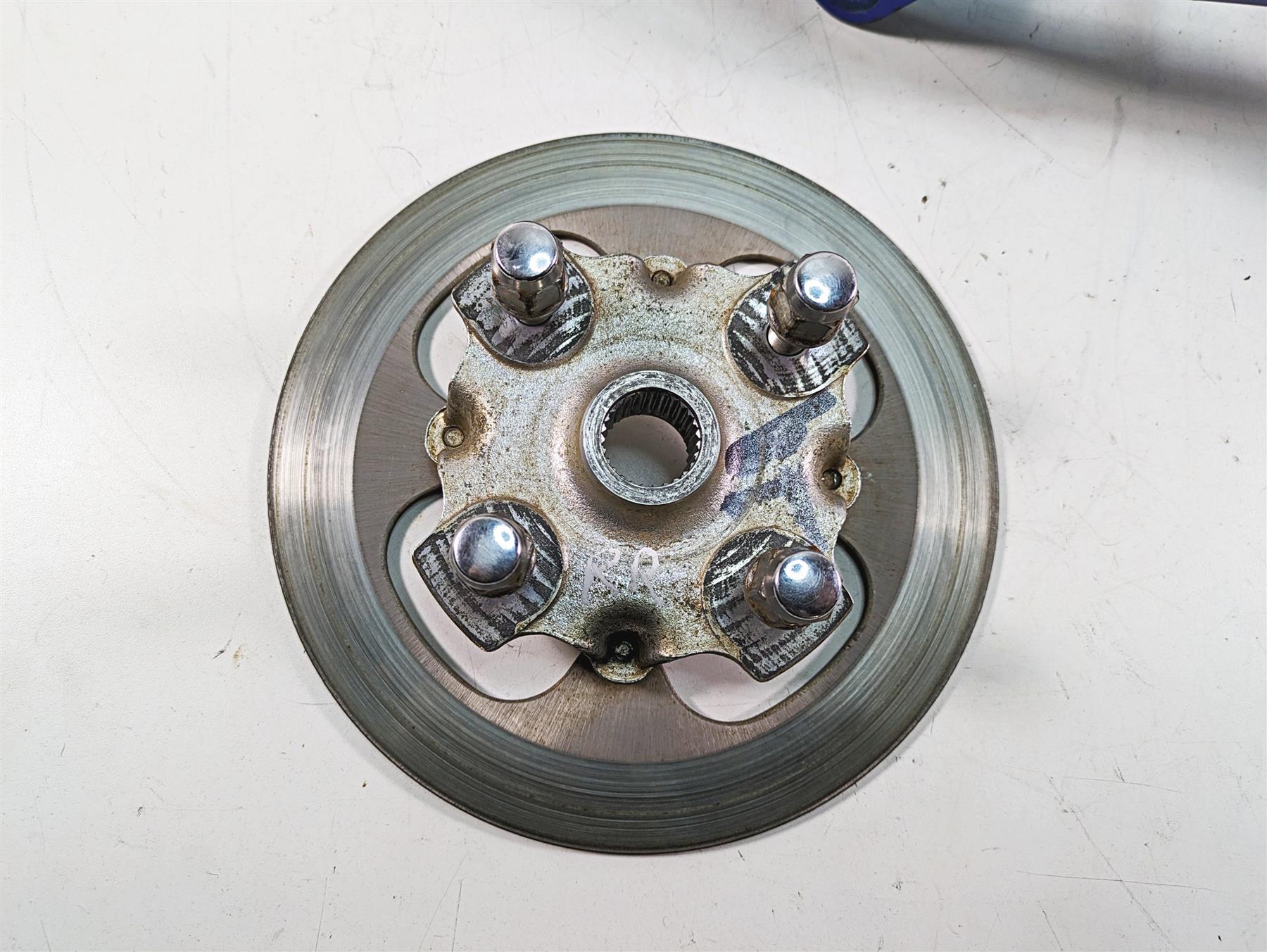 2018 Yamaha YXZ1000R EPS SS Right Rear Trailing Arm Hub 2HC-F2107-50-00 {{ shop.shopifyCountryName }} - Mototech271