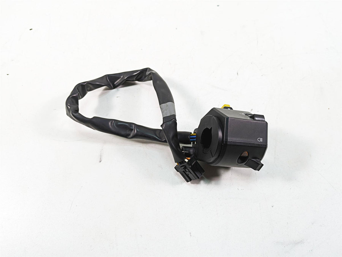 2008 Buell 1125 R Left Hand Turn Signal Blinker Horn Control Switch N0159.TB {{ shop.shopifyCountryName }} - Mototech271