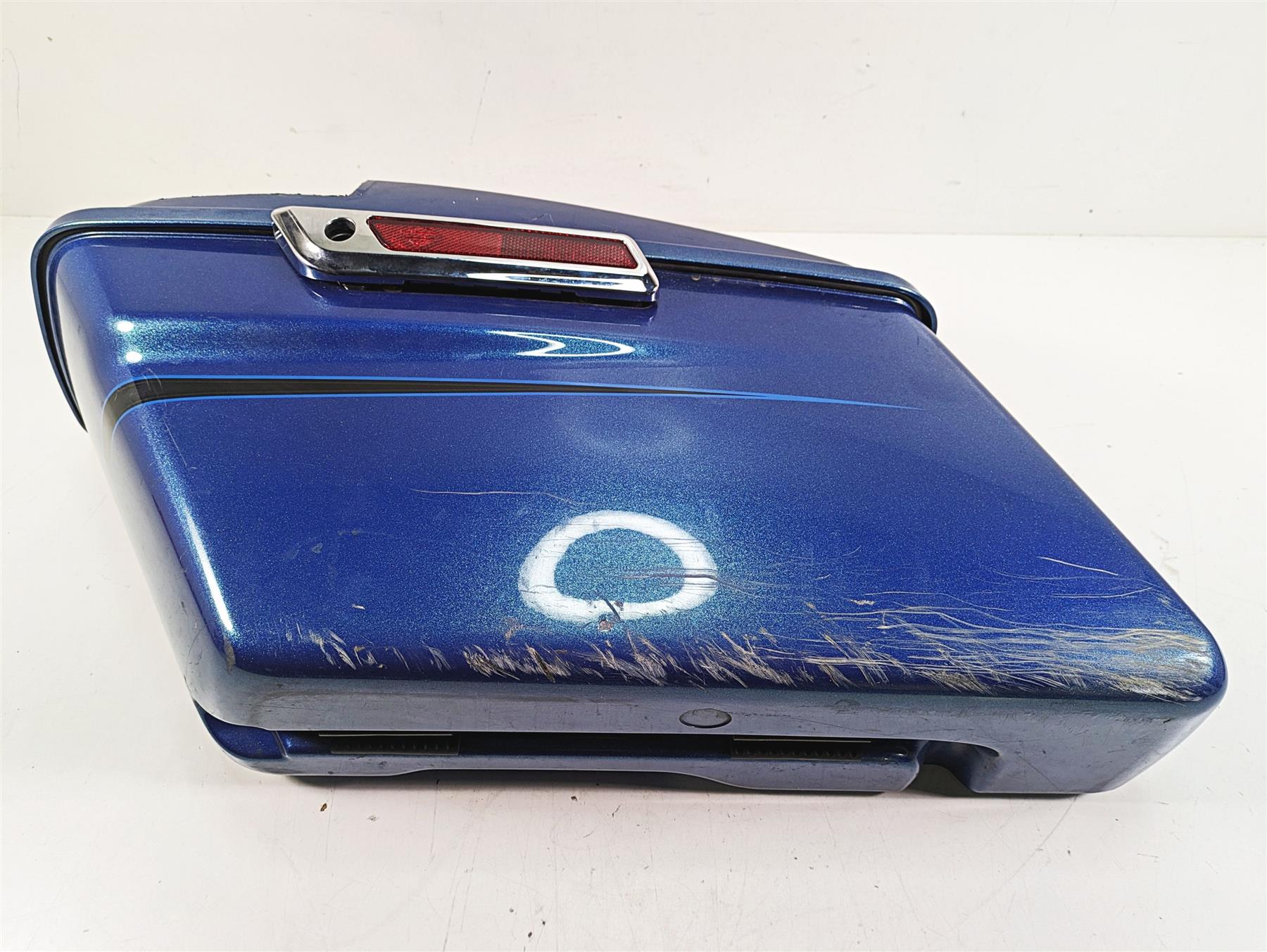 2014 Harley Touring FLHTK Electra Glide Left Saddle Bag Saddlebag 90200414 {{ shop.shopifyCountryName }} - Mototech271