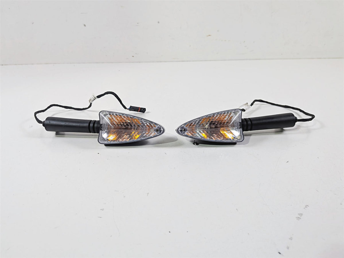 2016 BMW R1200 GS K50 Front Blinker Turn Signal Set 63138534353 {{ shop.shopifyCountryName }} - Mototech271