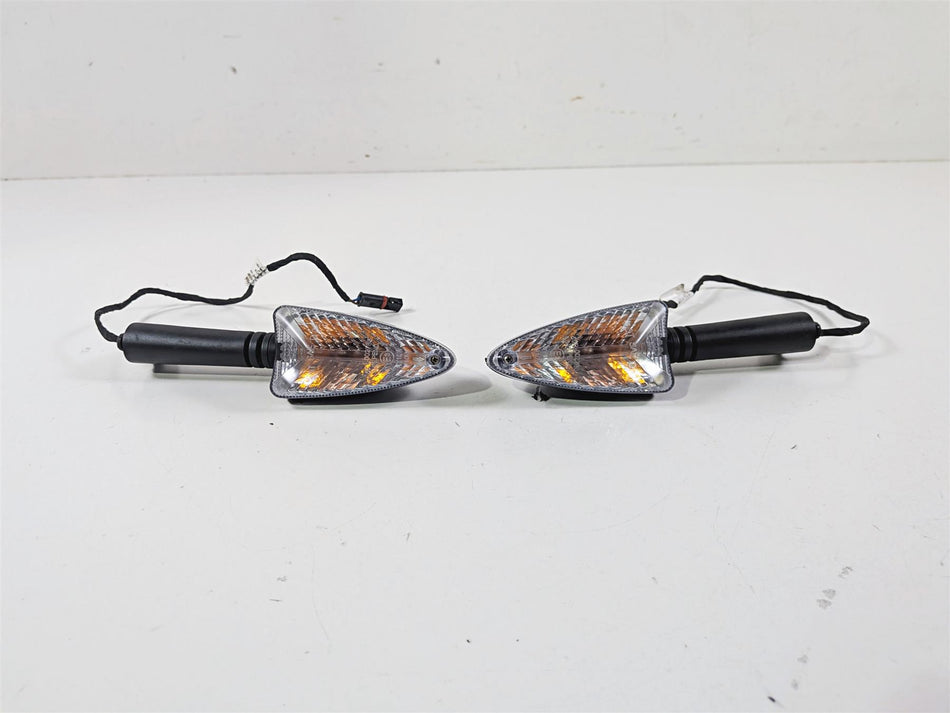 2016 BMW R1200 GS K50 Front Blinker Turn Signal Set 63138534353 {{ shop.shopifyCountryName }} - Mototech271