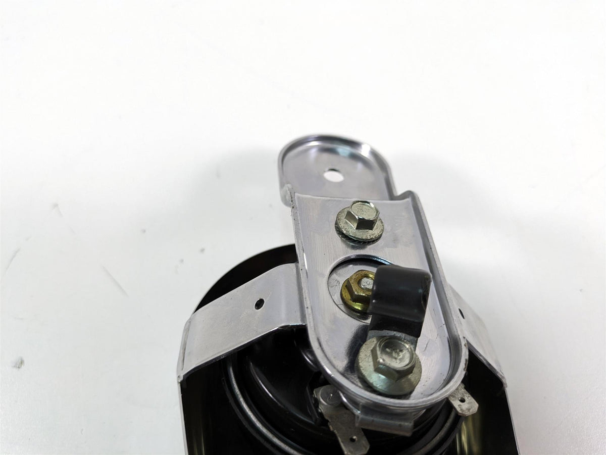 2006 Harley Touring FLHTCUI Electra Glide Horn & Chrome Cover 61300478A {{ shop.shopifyCountryName }} - Mototech271