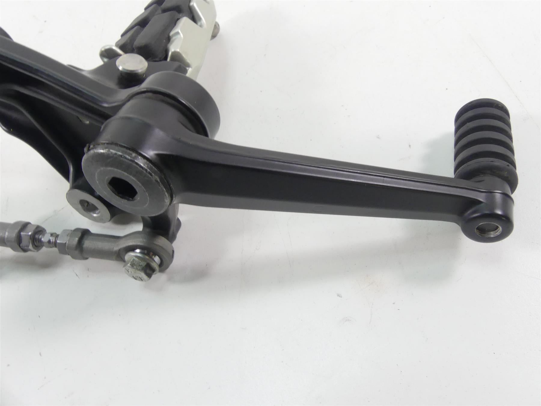 2022 Indian FTR1200 S Left Foot Peg & Shifter Lever Set 1025612 5143343 5143353 {{ shop.shopifyCountryName }} - Mototech271
