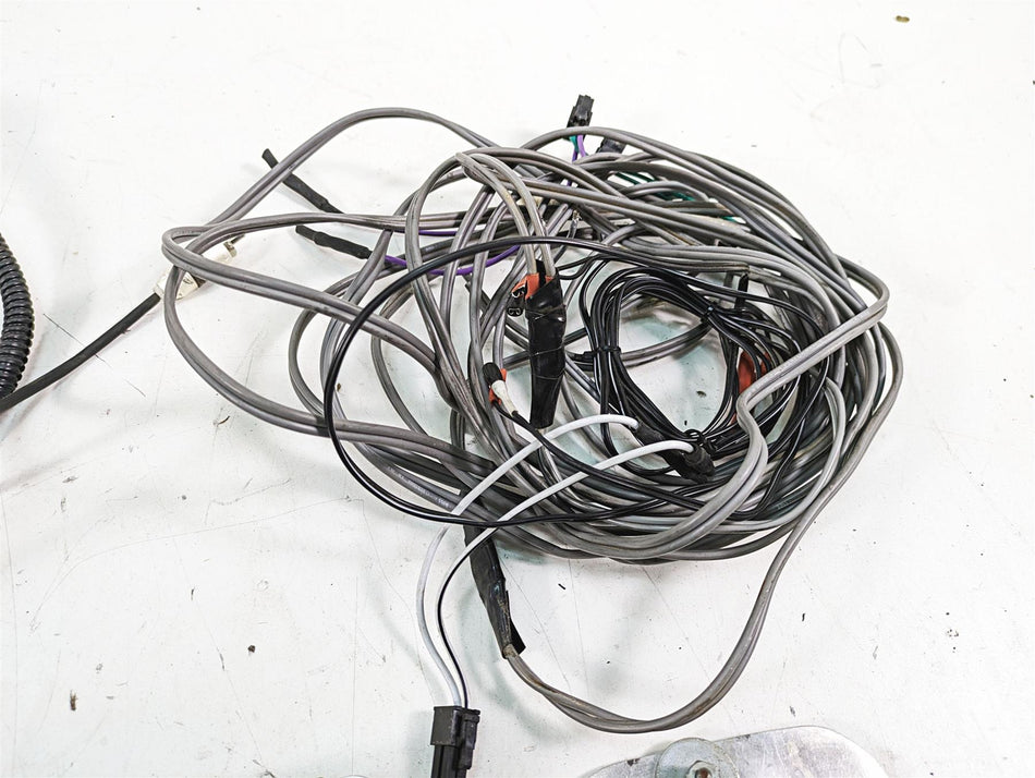 2008 Harley FLHTCU Electra Glide Cerwin Vega Radio Speaker Amplifier Set B54 {{ shop.shopifyCountryName }} - Mototech271