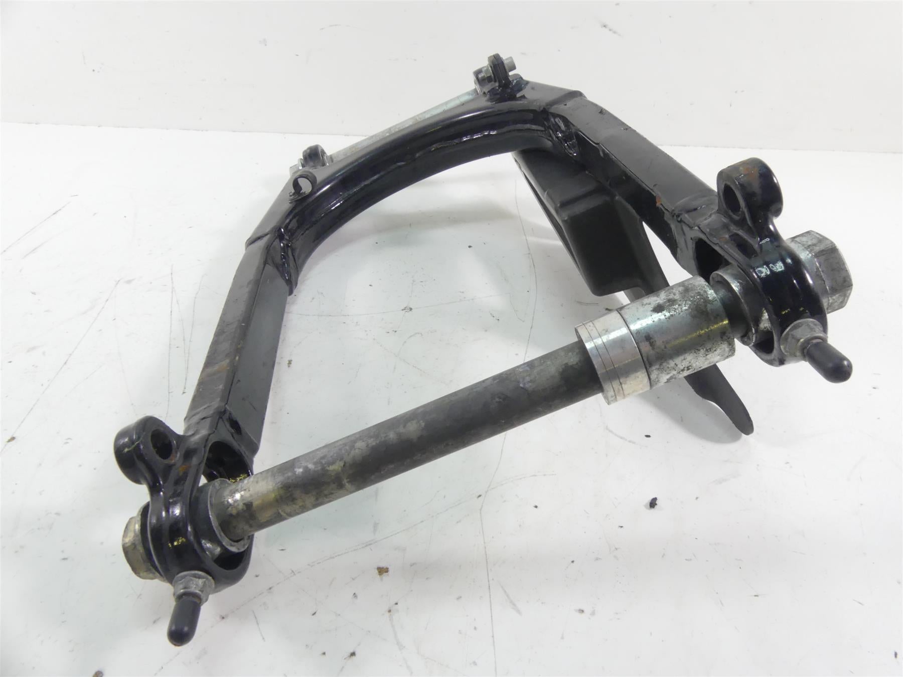 2014 Harley Sportster XL1200 C Rear Swingarm Swing Arm 25mm Axle 47587-05 {{ shop.shopifyCountryName }} - Mototech271