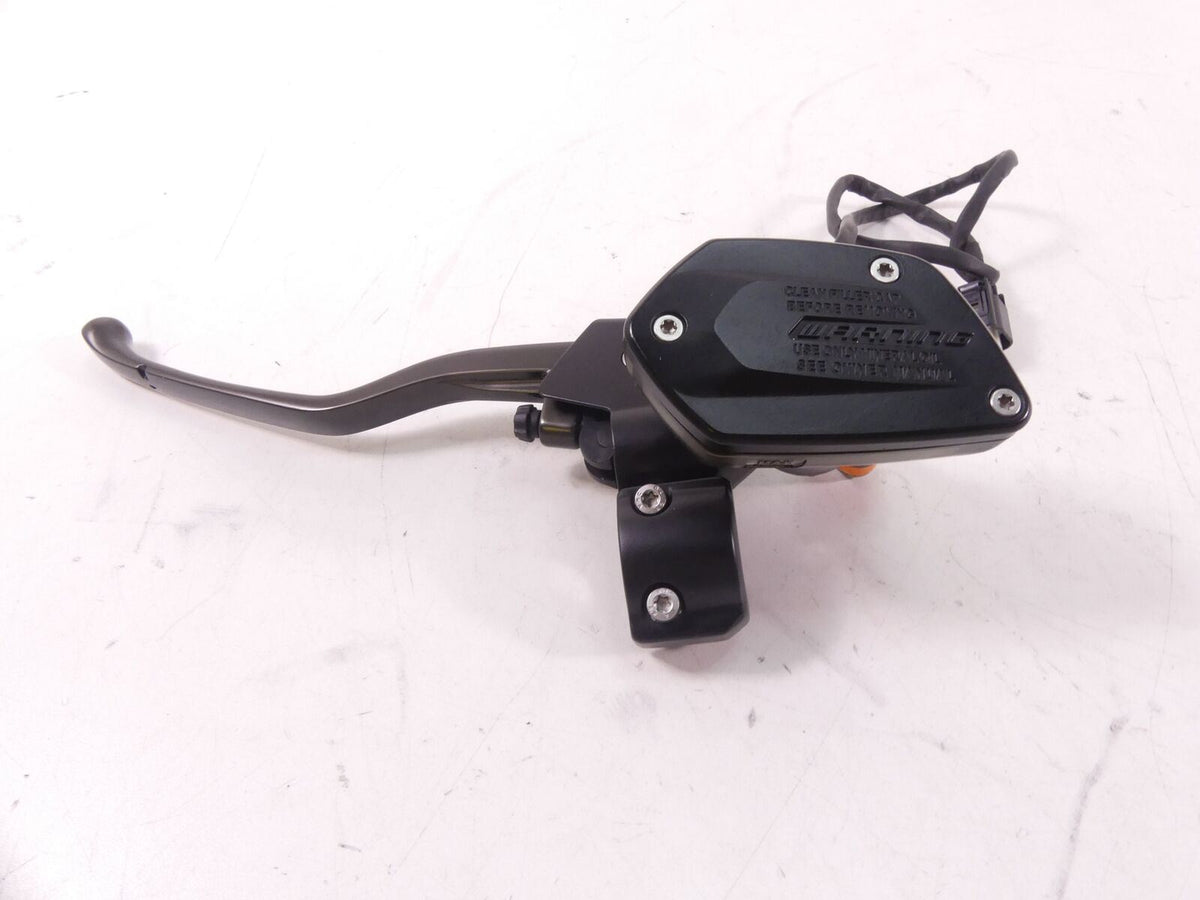 2012 BMW K1600GTL K48 Clutch Master Cylinder 32728533722 {{ shop.shopifyCountryName }} - Mototech271