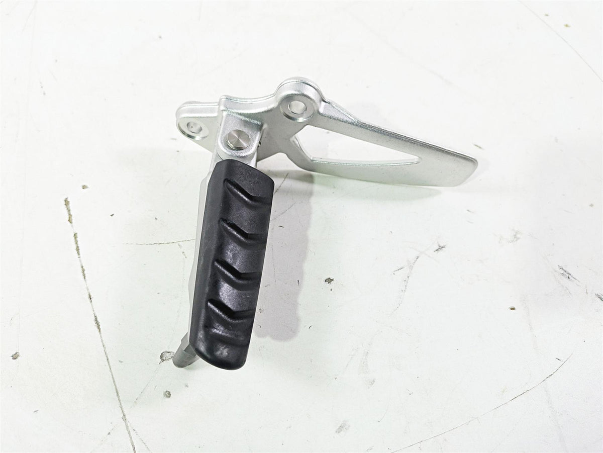 2015 BMW R nineT K21 Left Driver Rider Footpeg Foot Peg Rest 46717671077 {{ shop.shopifyCountryName }} - Mototech271