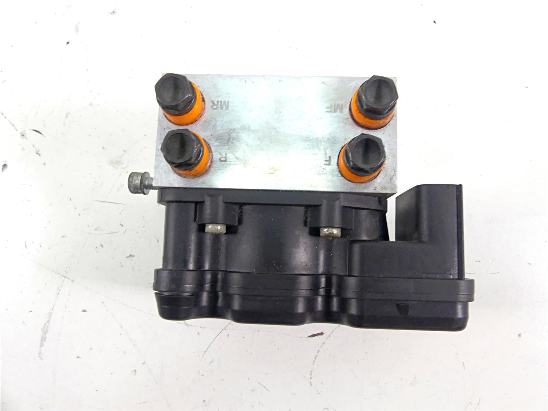 2011 Harley Touring FLTRX Road Glide Abs Brake Pump Module Unit 40601-08A {{ shop.shopifyCountryName }} - Mototech271