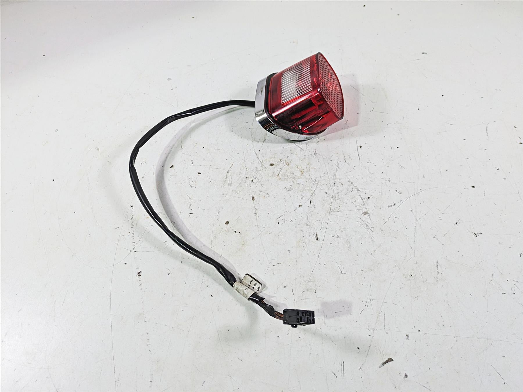 2003 Harley Touring FLHTCUI 100TH E-Glide Taillight & Wiring - Read 68713-94 {{ shop.shopifyCountryName }} - Mototech271