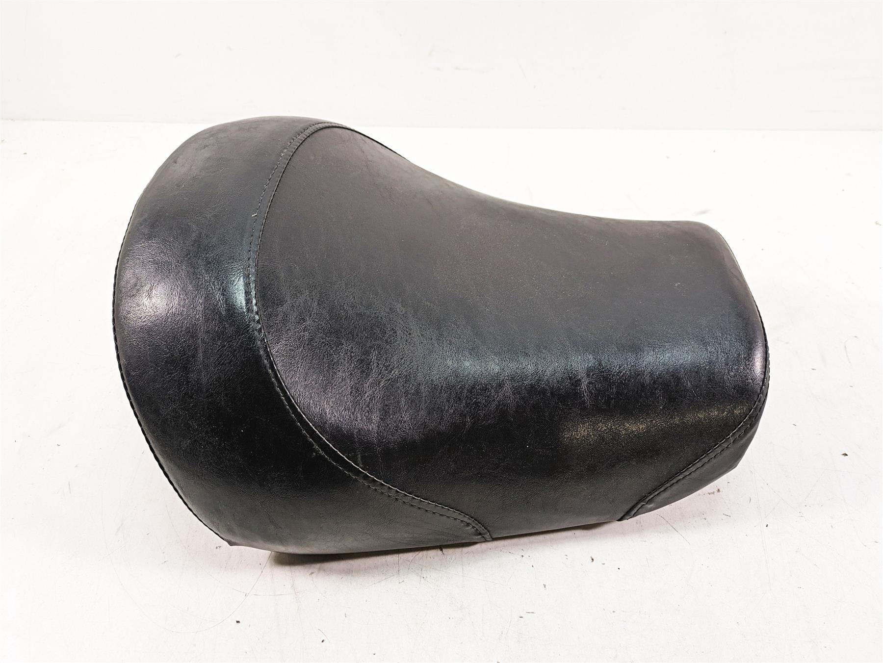 1997 Kawasaki VN1500 Vulcan Front Rider Seat Saddle - No Tears 53001-1806 {{ shop.shopifyCountryName }} - Mototech271