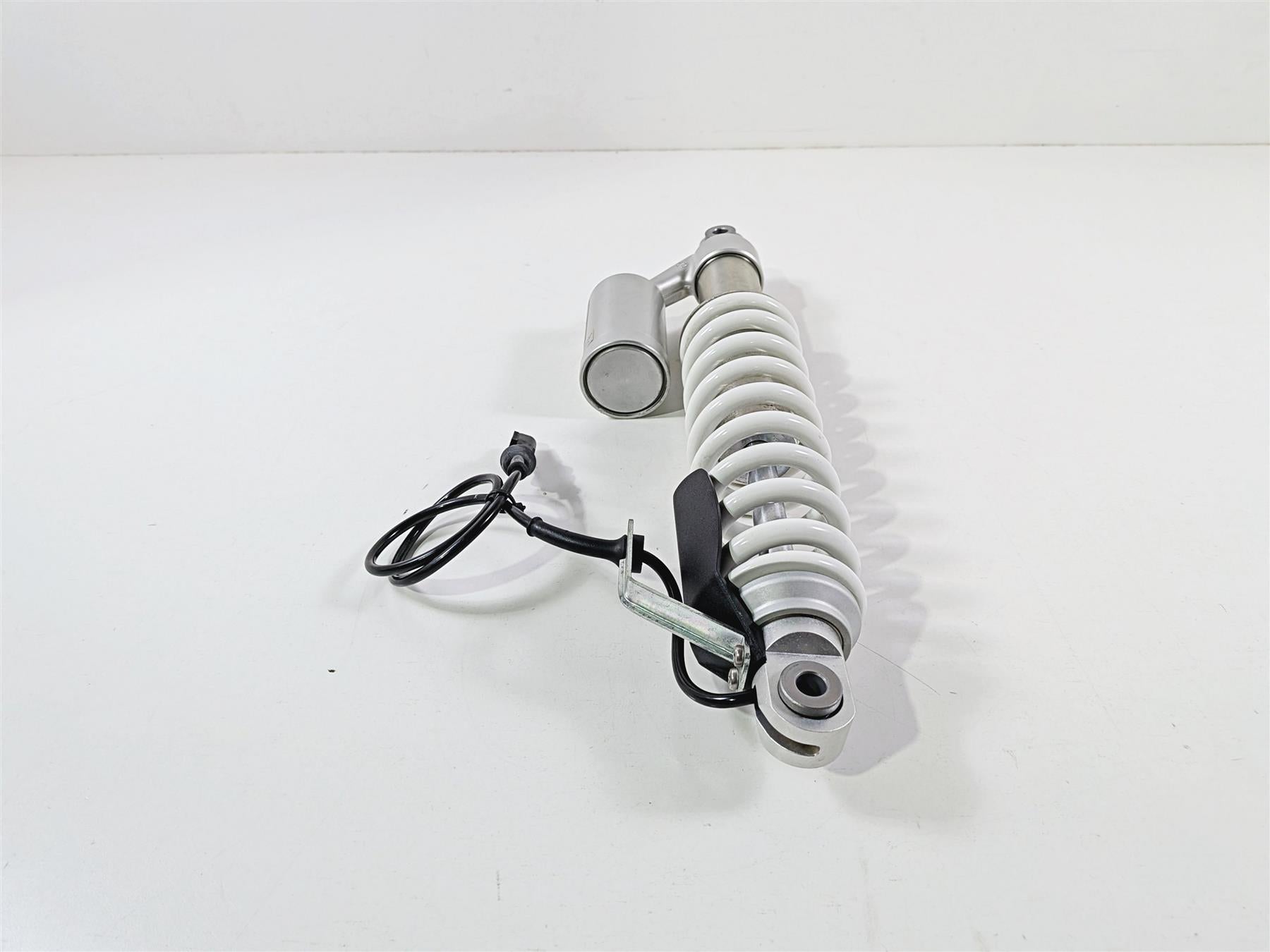 2019 BMW R1250GS K50 Front Shock Damper Esa Sport Code: X547A 31488559492 {{ shop.shopifyCountryName }} - Mototech271