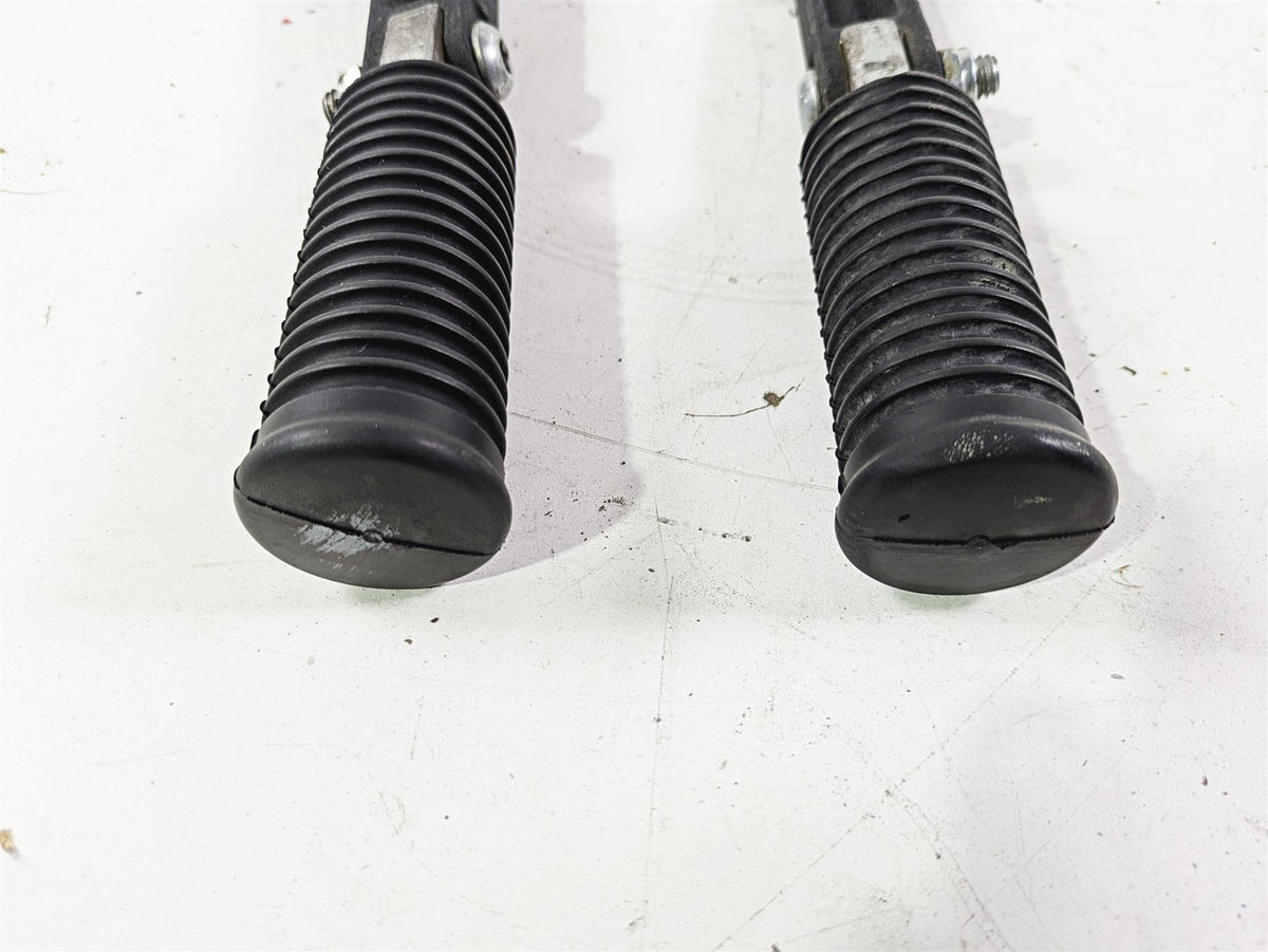 2011 Harley FXDC Dyna Super Glide Rear Passenger Footpeg Set 49224-06A 49230-06 {{ shop.shopifyCountryName }} - Mototech271